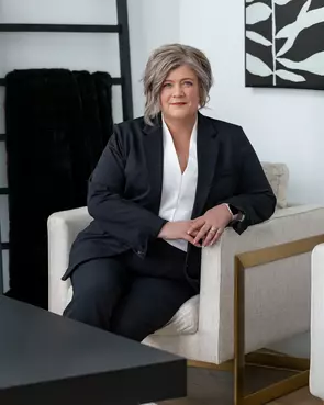 Erin Neil, Edmonton, Real Estate Agent